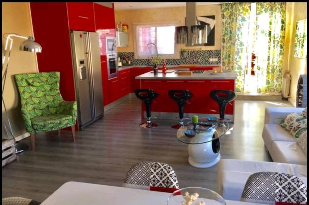 Habitacion A 15 Minutos De Barcelona バダロナ エクステリア 写真